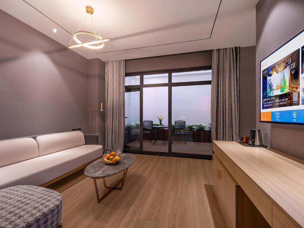 Ji Hotel Shanghai Hongqiao Gubei Fortune Center Kültér fotó